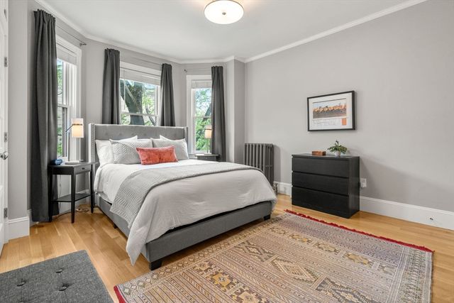 118 Kinnaird St 2, Cambridge, MA 02139