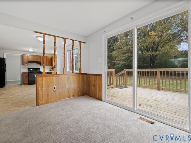 1104 Bentbrook Dr, Highland Springs, VA 23231