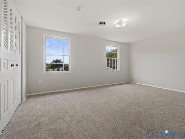 1104 Bentbrook Dr, Highland Springs, VA 23231