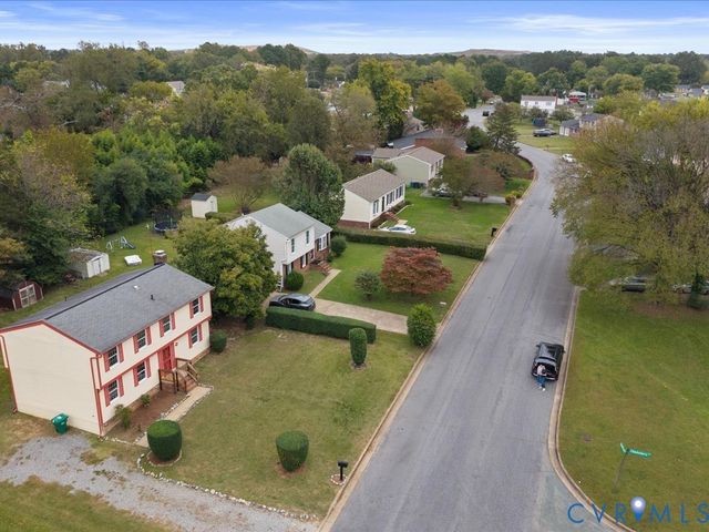 1104 Bentbrook Dr, Highland Springs, VA 23231