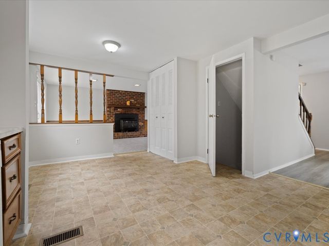 1104 Bentbrook Dr, Highland Springs, VA 23231