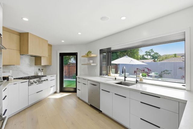 845 Pollard Road, Los Gatos, CA 95032