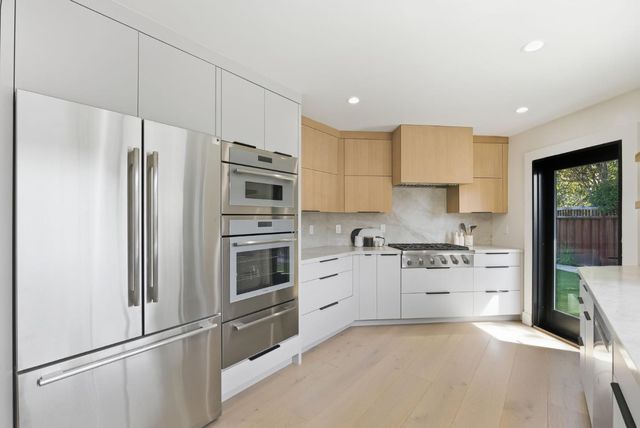 845 Pollard Road, Los Gatos, CA 95032