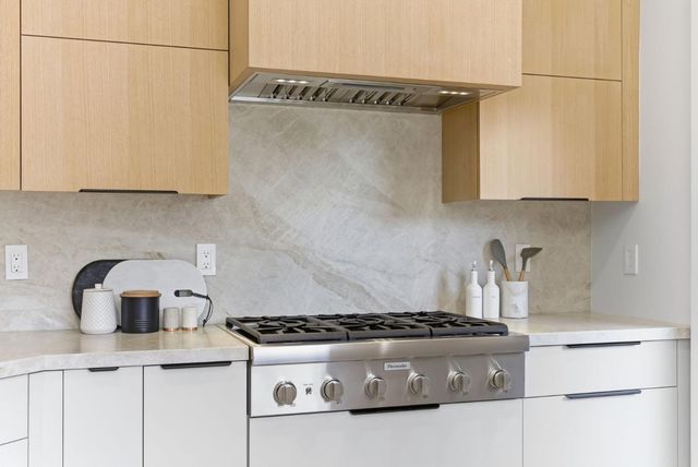 845 Pollard Road, Los Gatos, CA 95032