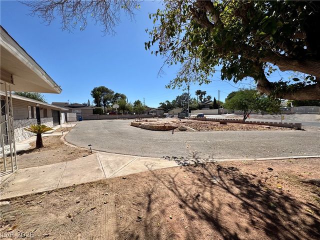 6930 South Valley View Boulevard, Las Vegas, NV 89118