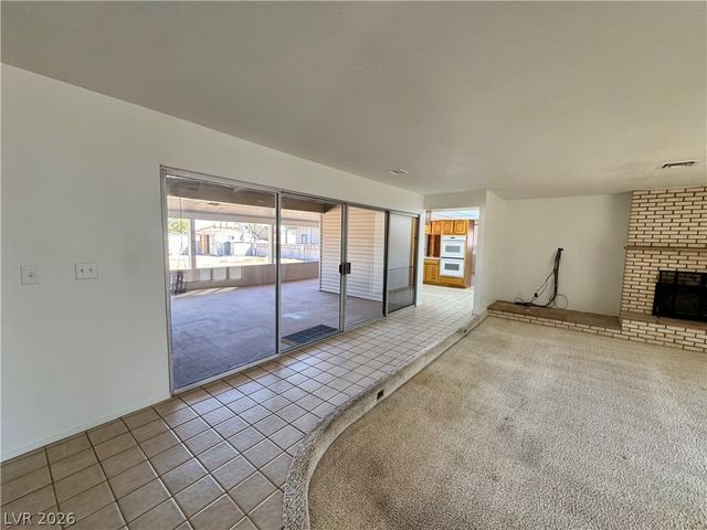 6930 South Valley View Boulevard, Las Vegas, NV 89118