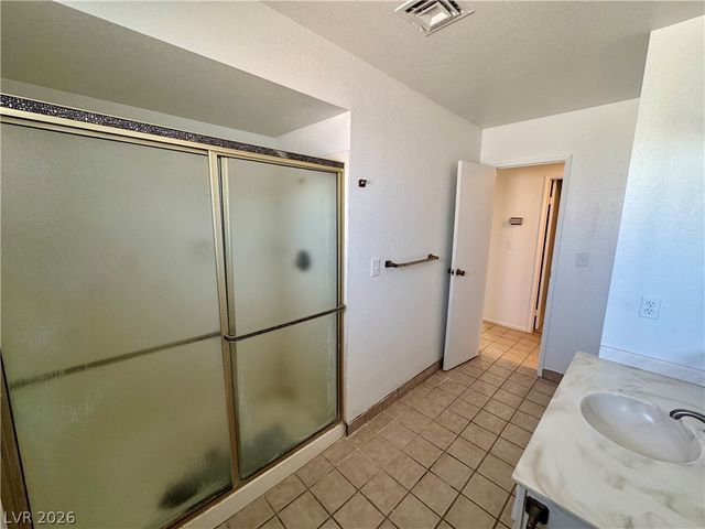 6930 South Valley View Boulevard, Las Vegas, NV 89118
