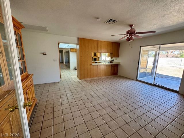 6930 South Valley View Boulevard, Las Vegas, NV 89118