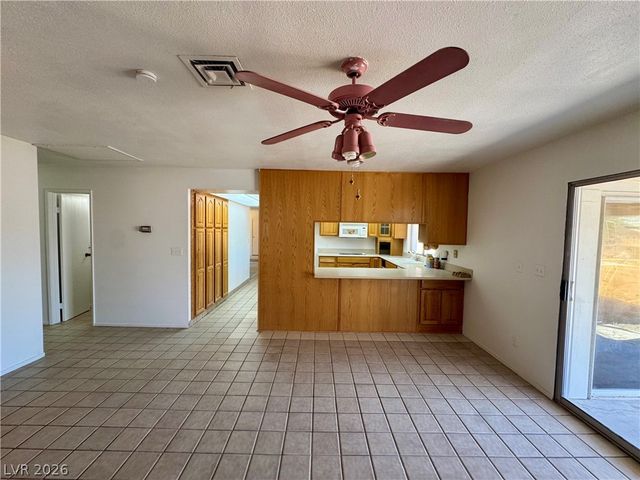 6930 South Valley View Boulevard, Las Vegas, NV 89118