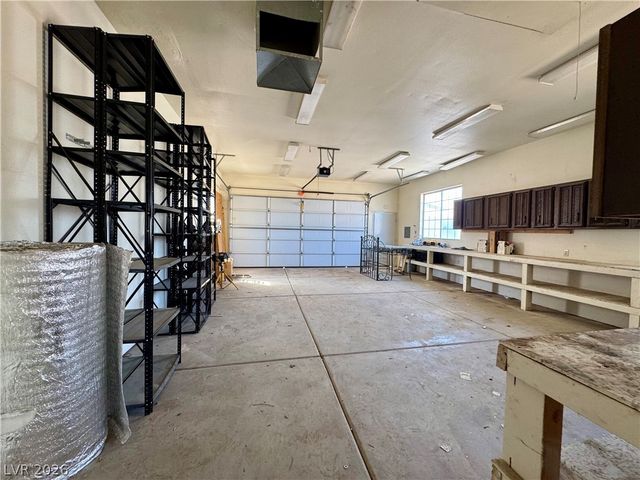 6930 South Valley View Boulevard, Las Vegas, NV 89118