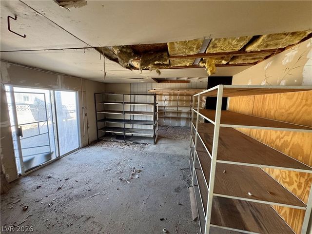 6930 South Valley View Boulevard, Las Vegas, NV 89118