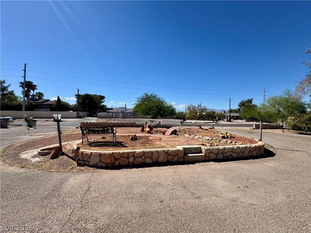 6930 South Valley View Boulevard, Las Vegas, NV 89118
