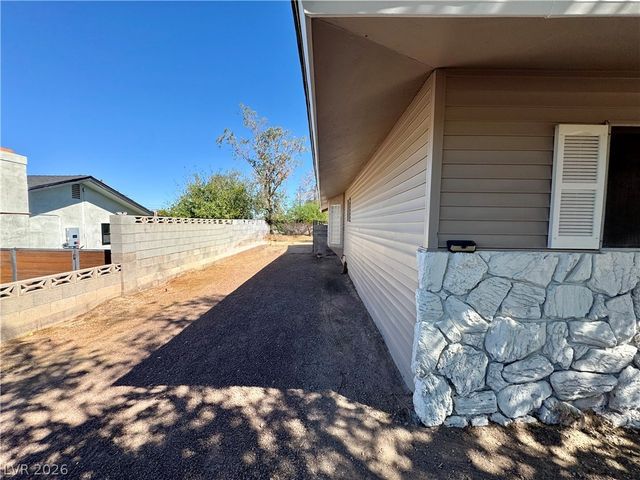 6930 South Valley View Boulevard, Las Vegas, NV 89118