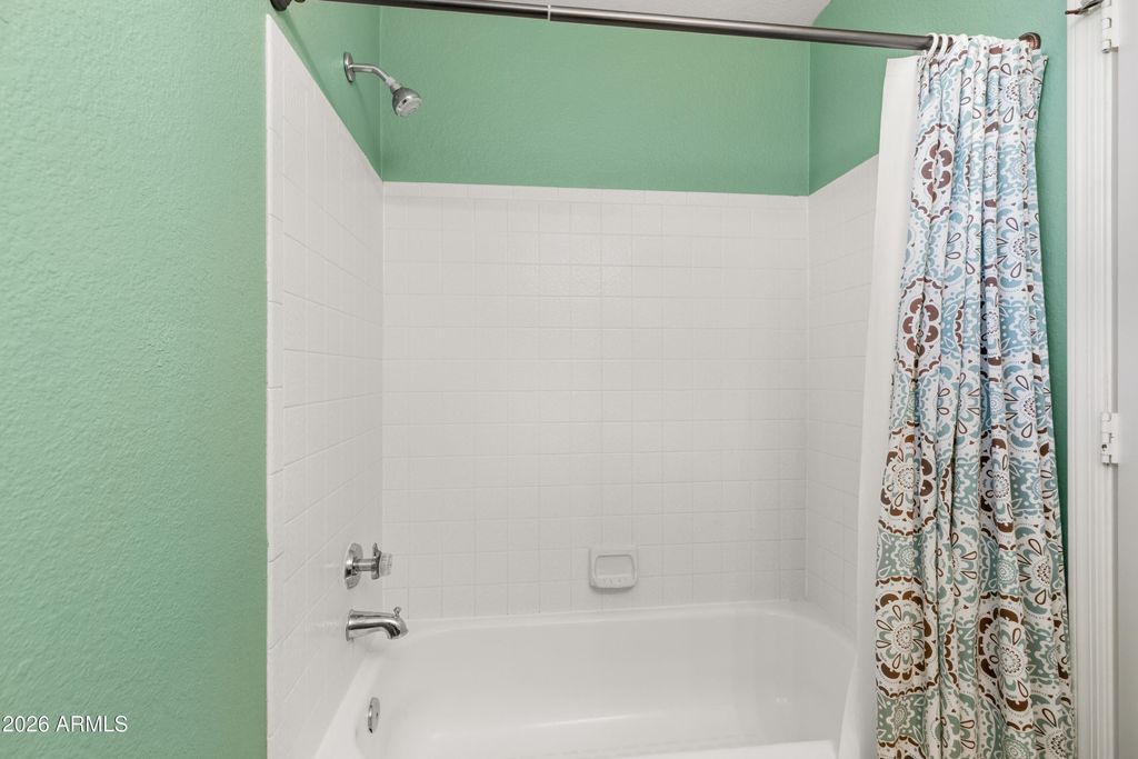 Image 25 of property listing at 15022 S 28TH Street, Phoenix, AZ 85048