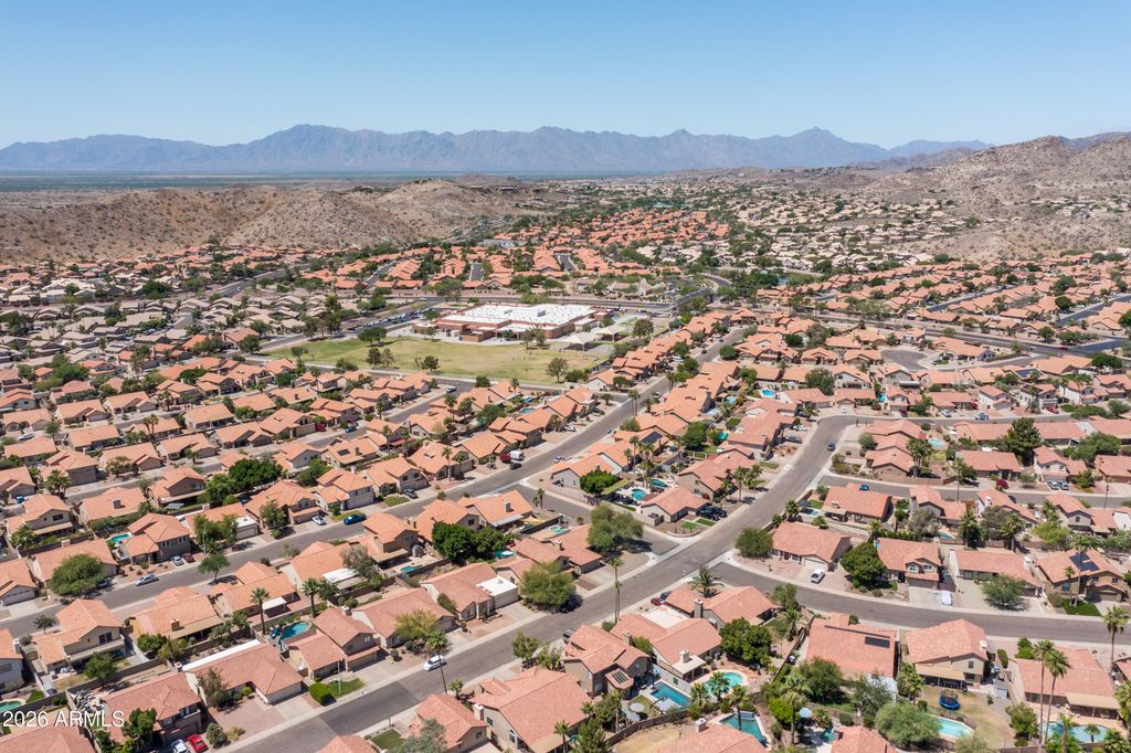 Image 34 of property listing at 15022 S 28TH Street, Phoenix, AZ 85048