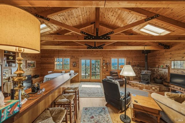 12300 Skaggs Rd, Geyserville, CA 95441