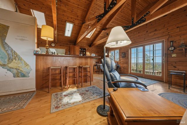 12300 Skaggs Rd, Geyserville, CA 95441