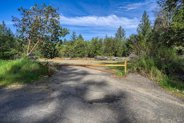 12300 Skaggs Rd, Geyserville, CA 95441