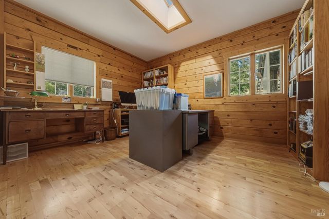 12300 Skaggs Rd, Geyserville, CA 95441