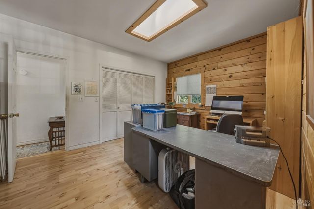 12300 Skaggs Rd, Geyserville, CA 95441