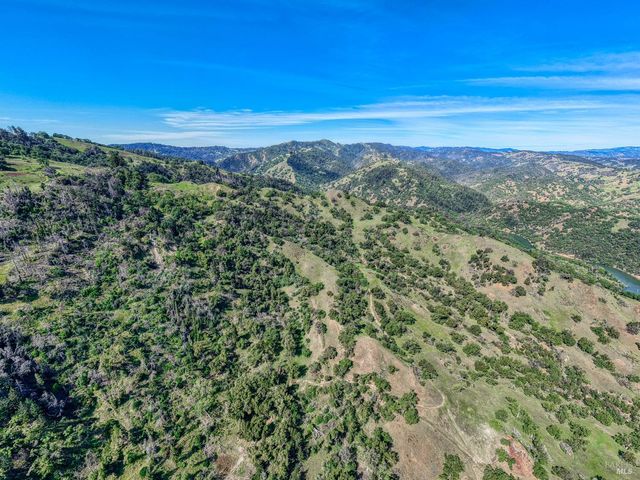 12300 Skaggs Rd, Geyserville, CA 95441