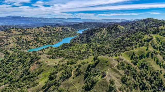 12300 Skaggs Rd, Geyserville, CA 95441