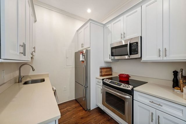 371 Beacon Street 5, Boston, MA 02116