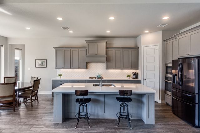 305 Oak Hollow Way, Little Elm, TX 75068