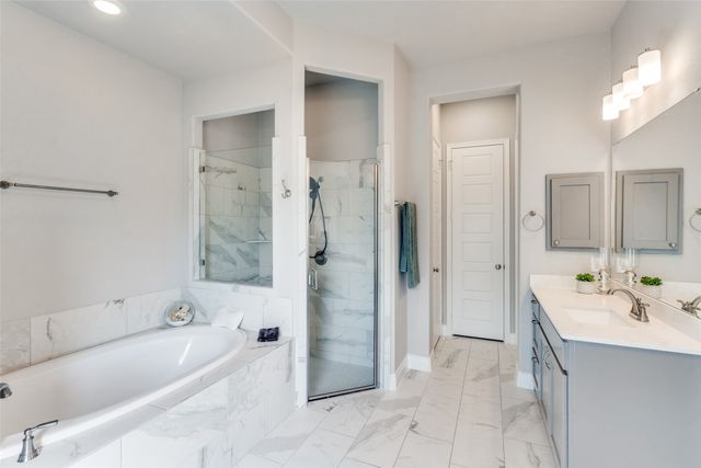 305 Oak Hollow Way, Little Elm, TX 75068