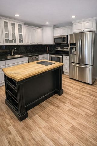 23 W Lexington Ln C, Palm Beach Gardens, FL 33418