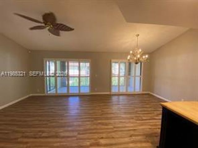 23 W Lexington Ln C, Palm Beach Gardens, FL 33418