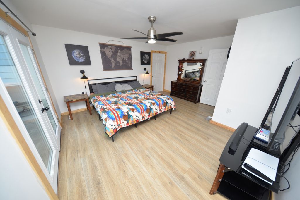 Image 28 of property listing at 1501 Viola Avenue, Mt Vernon, IL 62864