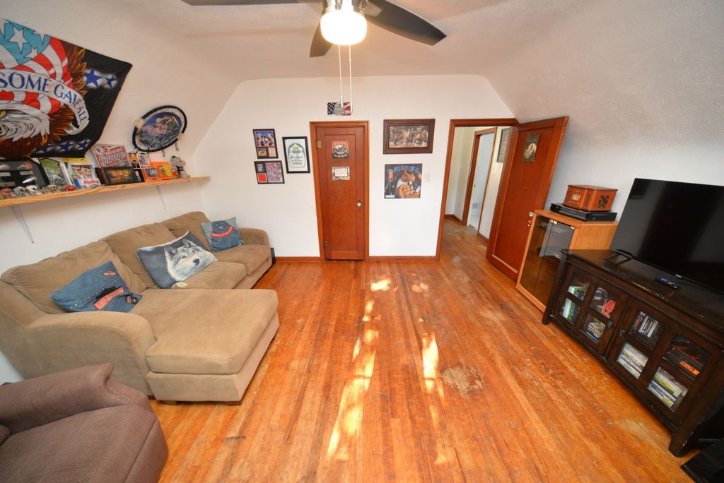 Image 39 of property listing at 1501 Viola Avenue, Mt Vernon, IL 62864