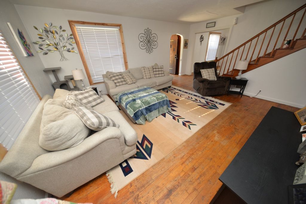 Image 8 of property listing at 1501 Viola Avenue, Mt Vernon, IL 62864