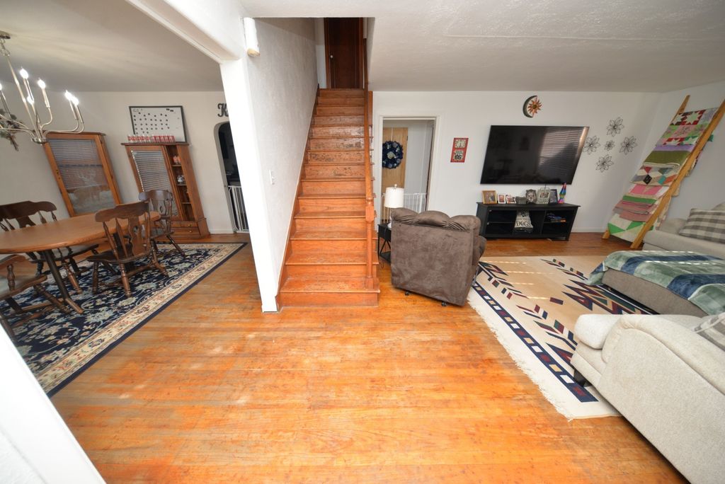 Image 10 of property listing at 1501 Viola Avenue, Mt Vernon, IL 62864