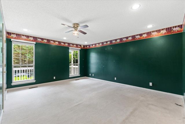 313 Viewmont Drive, Tunnel Hill, GA 30755