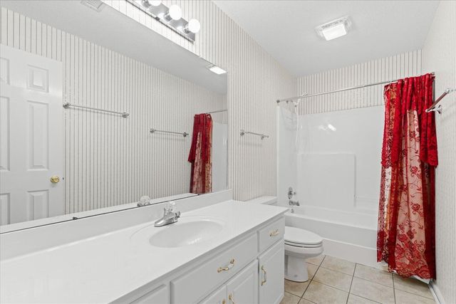 313 Viewmont Drive, Tunnel Hill, GA 30755
