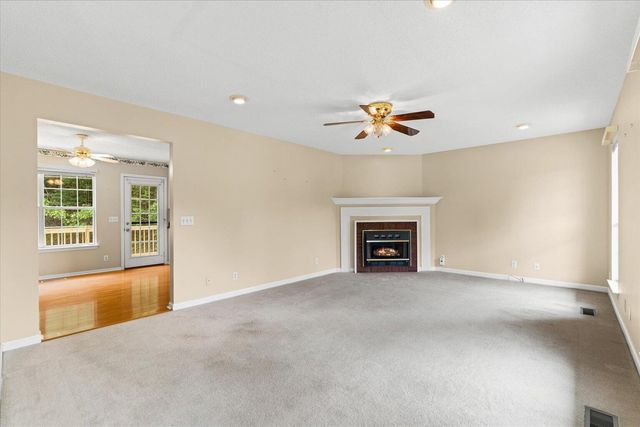 313 Viewmont Drive, Tunnel Hill, GA 30755