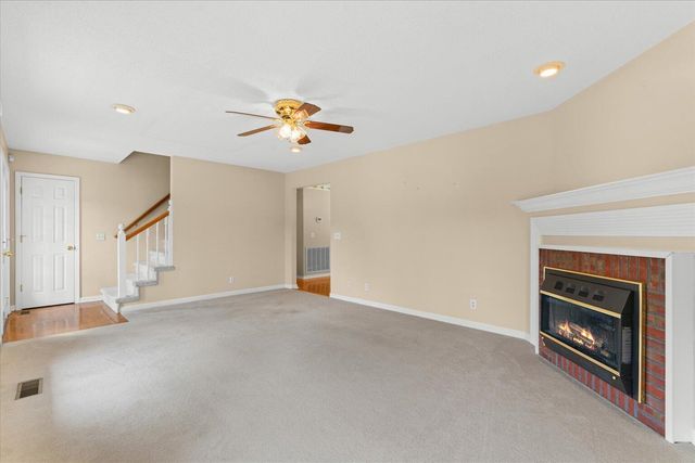 313 Viewmont Drive, Tunnel Hill, GA 30755