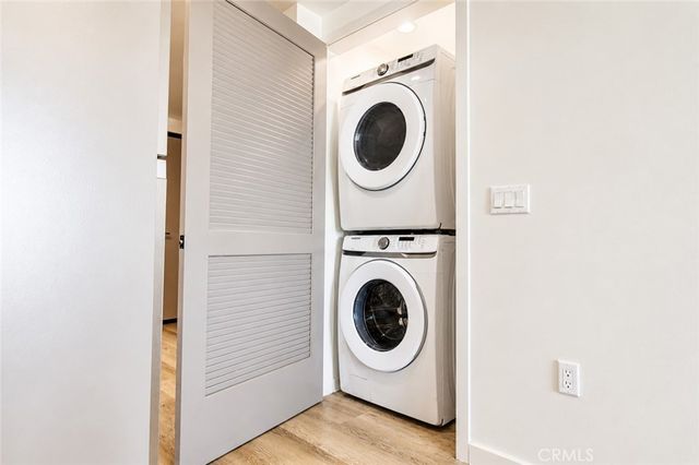 955 Fedora Street 411, Los Angeles, CA 90006