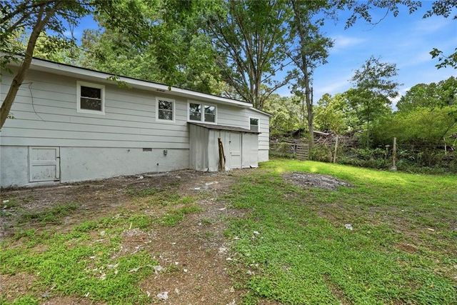 6140 Nichols Drive, Union City, GA 30291