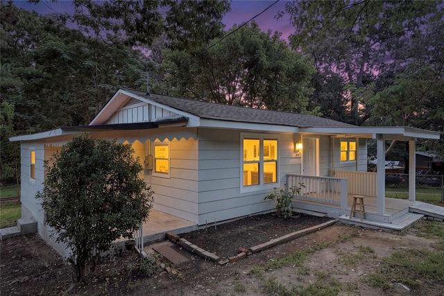 6140 Nichols Drive, Union City, GA 30291