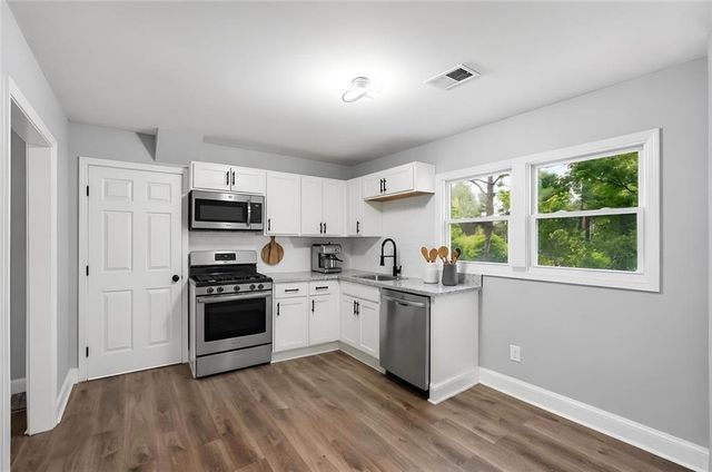 6140 Nichols Drive, Union City, GA 30291