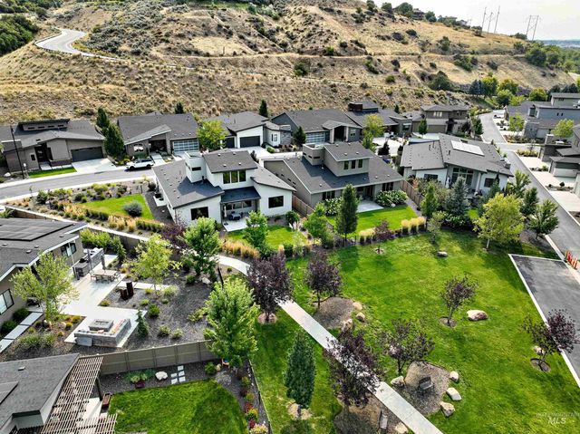 1525 S Boulder View Ln, Boise, ID 83712