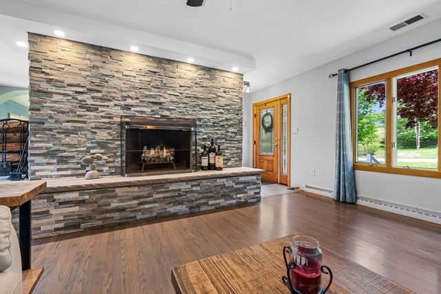 610 Main St, Boxford, MA 01921