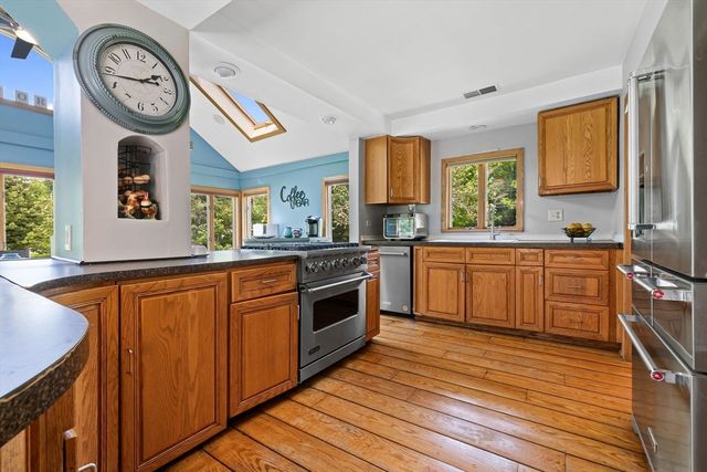610 Main St, Boxford, MA 01921
