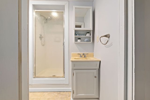 610 Main St, Boxford, MA 01921