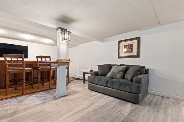 610 Main St, Boxford, MA 01921
