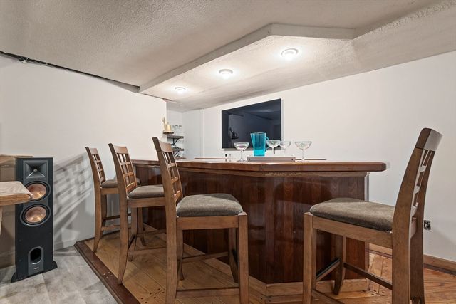 610 Main St, Boxford, MA 01921