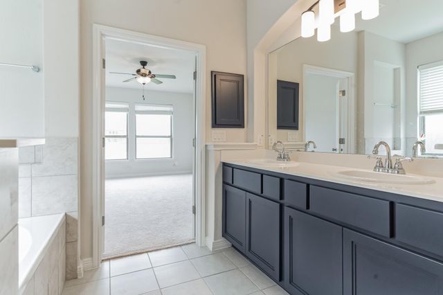 4425 SHADY HILL LN, Pflugerville, TX 78660